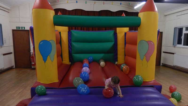 Northants Bouncy Castle hire for kids and adults around Northamptonshire