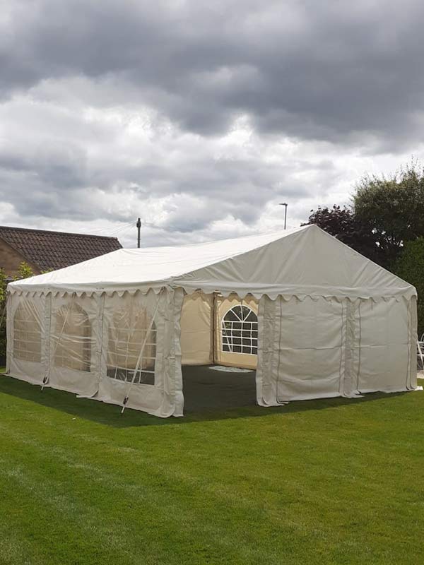 Small marquees for hire in Northants